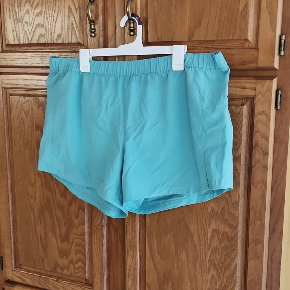 Teal Columbia XL shorts